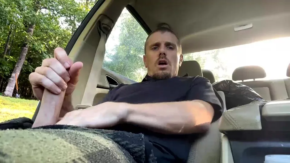 White Guy Shoots His Load In The Car - ThisVid.com