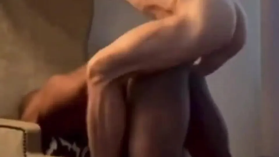 White stud fucks the hell out of muscle dude - ThisVid.com