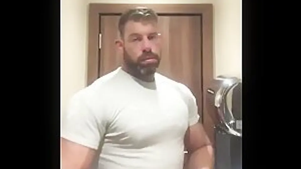 Who TF is this? I need this man in my life!