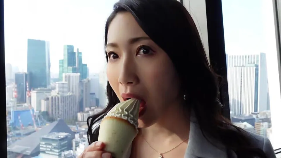 Wife Swap: Busty MILF Cuckolded