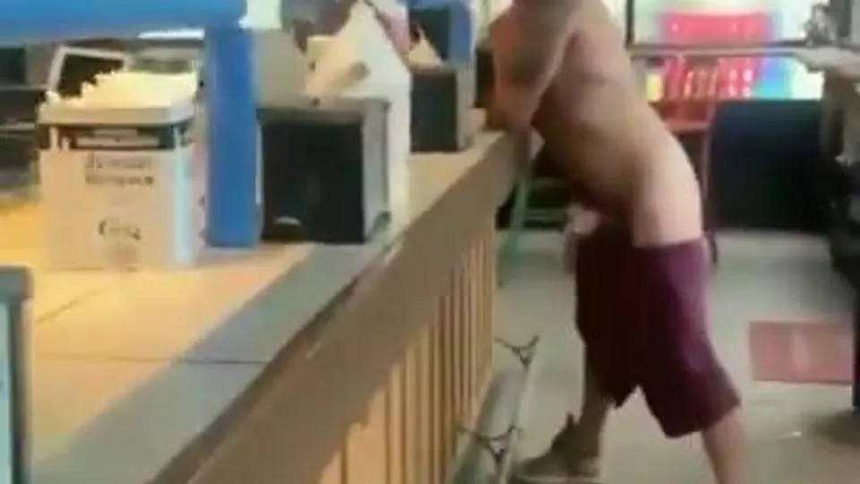 Willy Exposed at the Bar