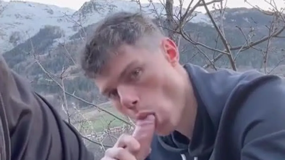 Winter blow job in the mountains - ThisVid.com