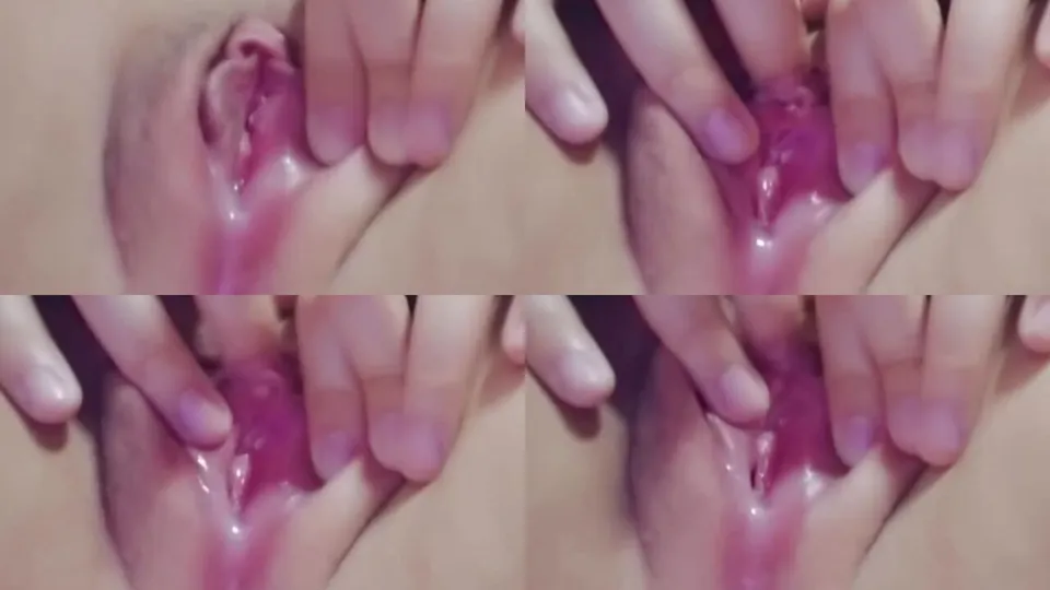 Woman fucks her pussy and squirts  