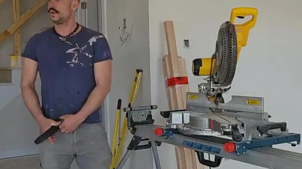 WOODSMAN GOT A BIG PLUG UP HIS BUTT TO STAY FOCUSED - ThisVid.com