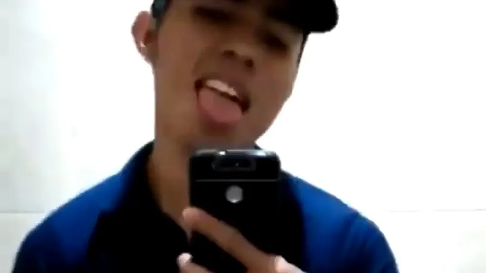 Quick Toilet Encounter at Golden Arches