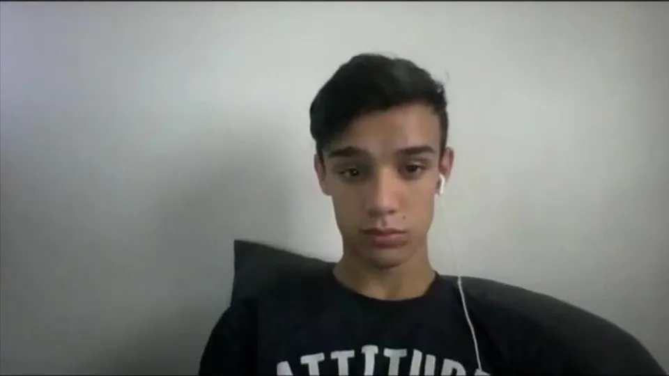 WT05 - Cute Teen Wank