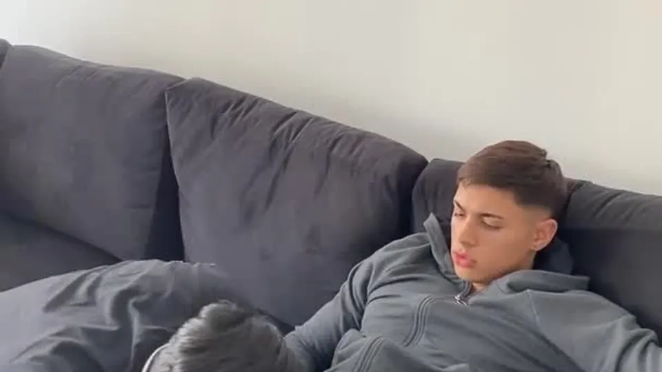 Latin Músculoscul Sıkar ve Bırakılır