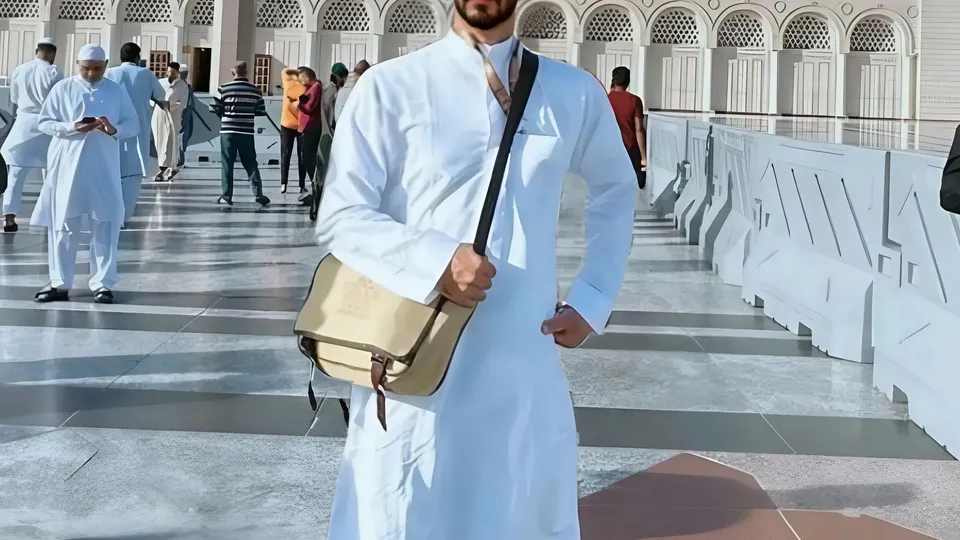 Arab Stud Catfished and Jerked Off