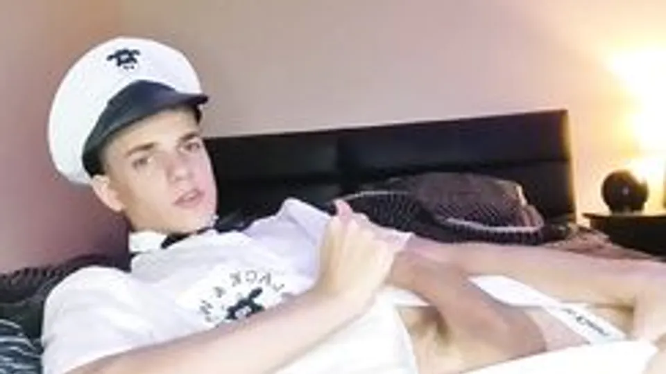 Young Aussie boy jerks and shows off cum