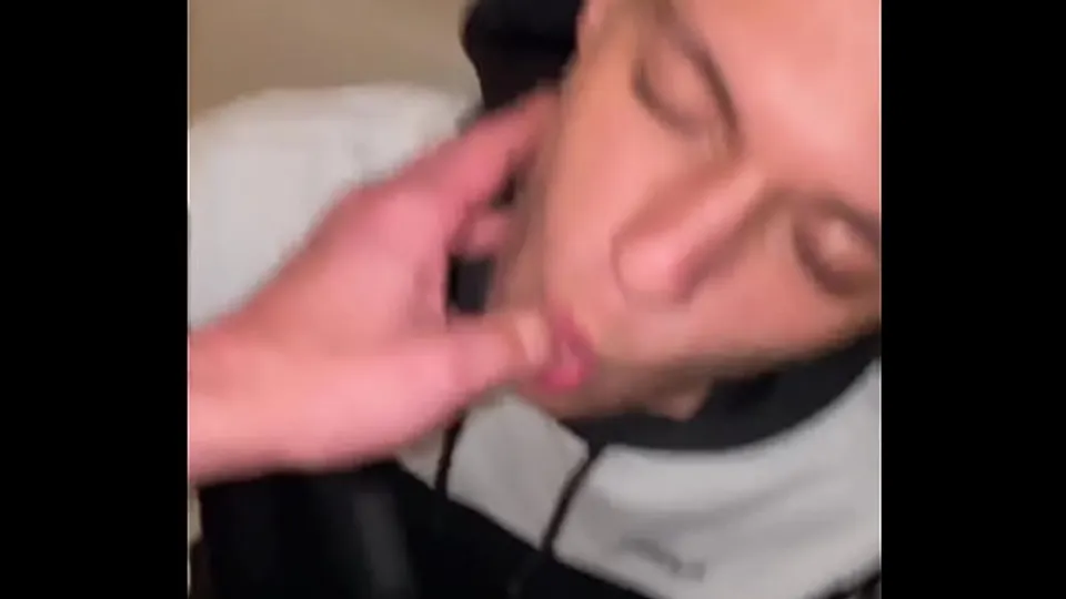 Young blonde slut gets dick in the middle of the night ! Nastyboy, full vidéo on my xvideos.red/amateur-channel, subscription or direct buy