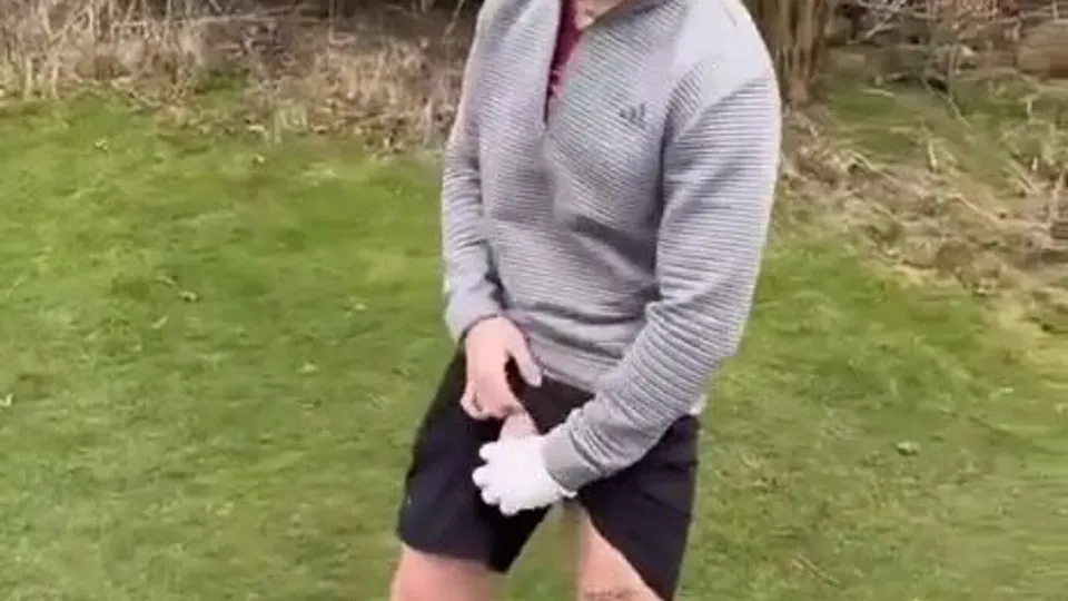 Young golfer jock showing off his cock - ThisVid.com