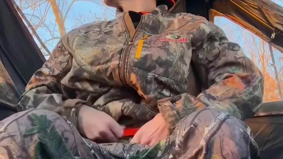 Young hunter jerkin & cumming in the woods - ThisVid.com