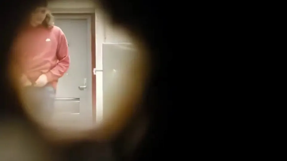 Young long haired guy urinal spy - ThisVid.com