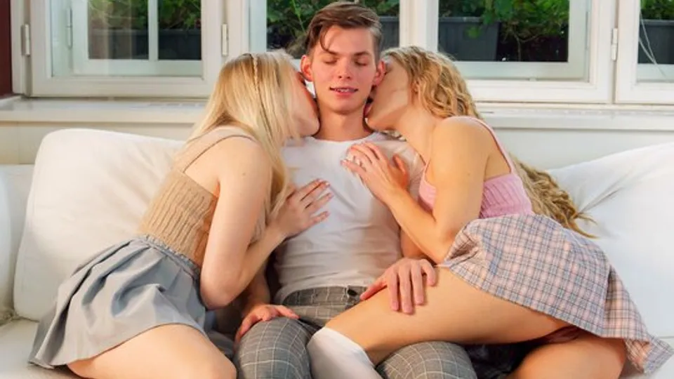 Young lucky bellied from a trigurian with blondes