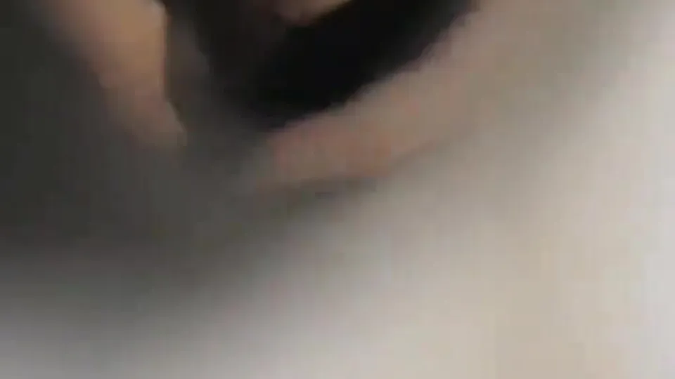 Young Pissing - video 2 - ThisVid.com