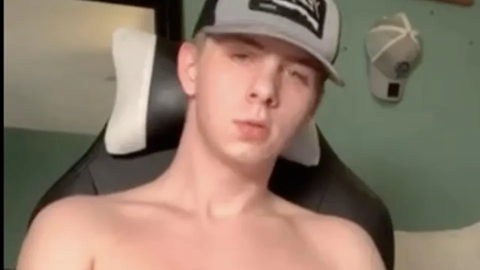 Young redneck fucking his pocket pussy until he cums - ThisVid.com