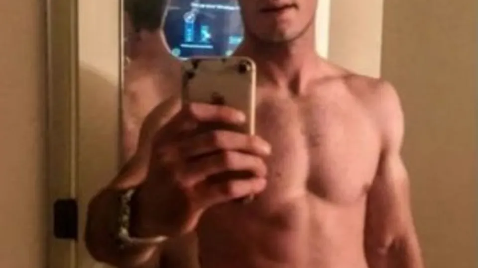 Redneck Solo in the Mirror
