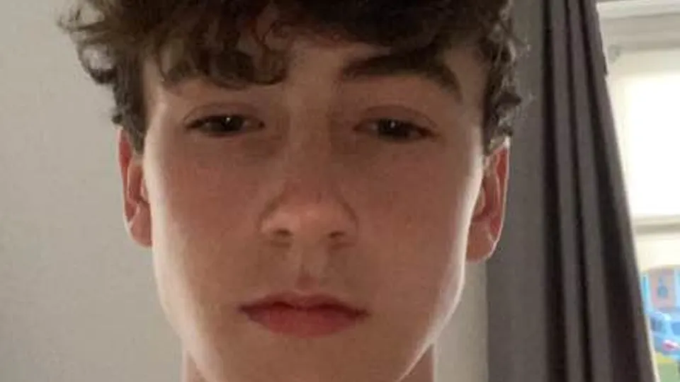 Young Str8 Irish Twink Baited (Cumshot) - ThisVid.com