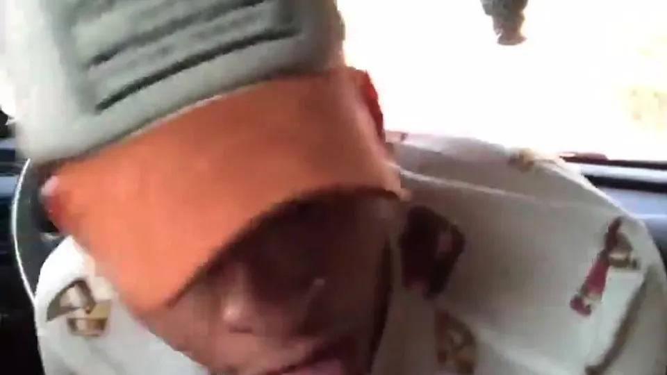 Young stud blows a big cock in parking lot - ThisVid.com