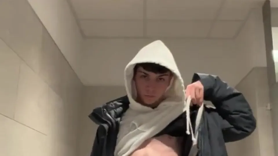 Young teen with a big Tool - ThisVid.com