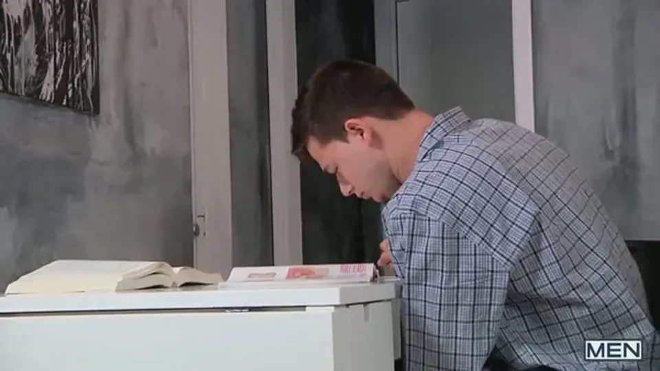 Young Twink`s Anatomy Lesson: Step-Dad to the Rescue!