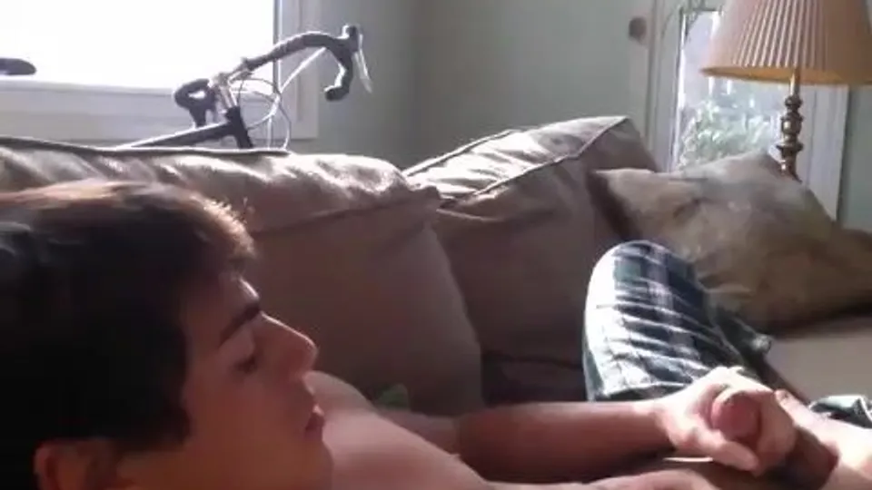 Younger cousin accidentally sent vid to me not G.F