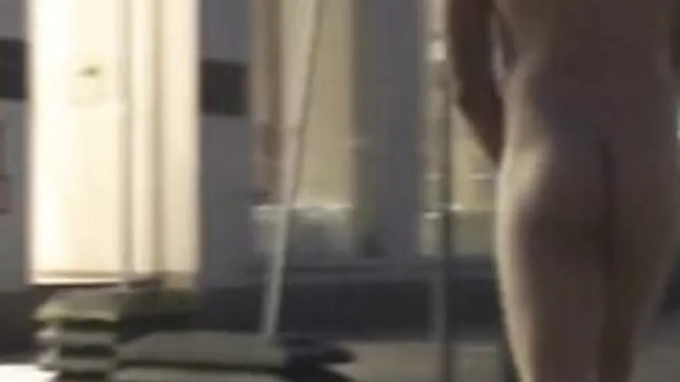YouTuber Naked Challenge in Hamburg