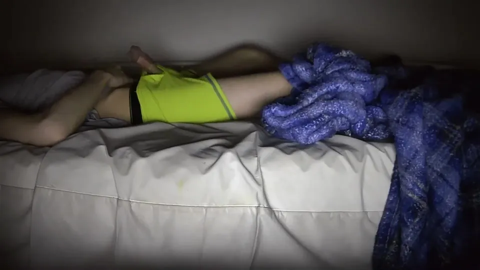 YT streamer flashes hard cock during sleep stream - ThisVid.com