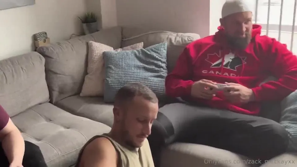 ZacMcKay Masculine Dude Bearded Hottie Big Muscle Butt Fucked Hard Anal (4).mp4