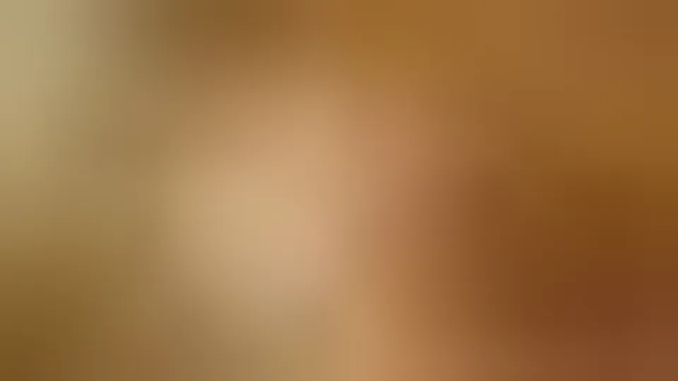 Zierliche rothaarige süße katie walls liebt es, zungenanal zu machen und einen schwanz zu lutschen, um zu melken!